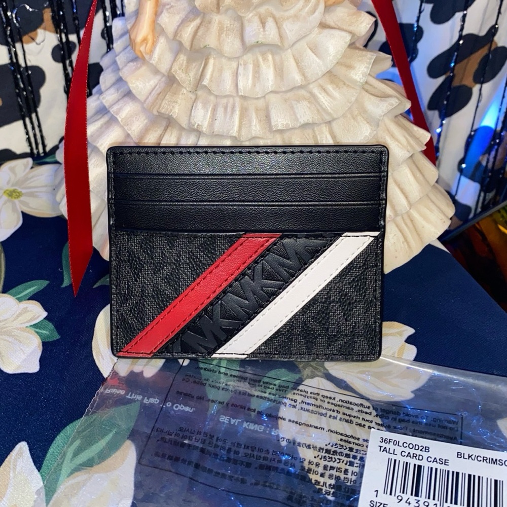 MICHAEL KORS COOPER LOGO STRIPE TALL CASE